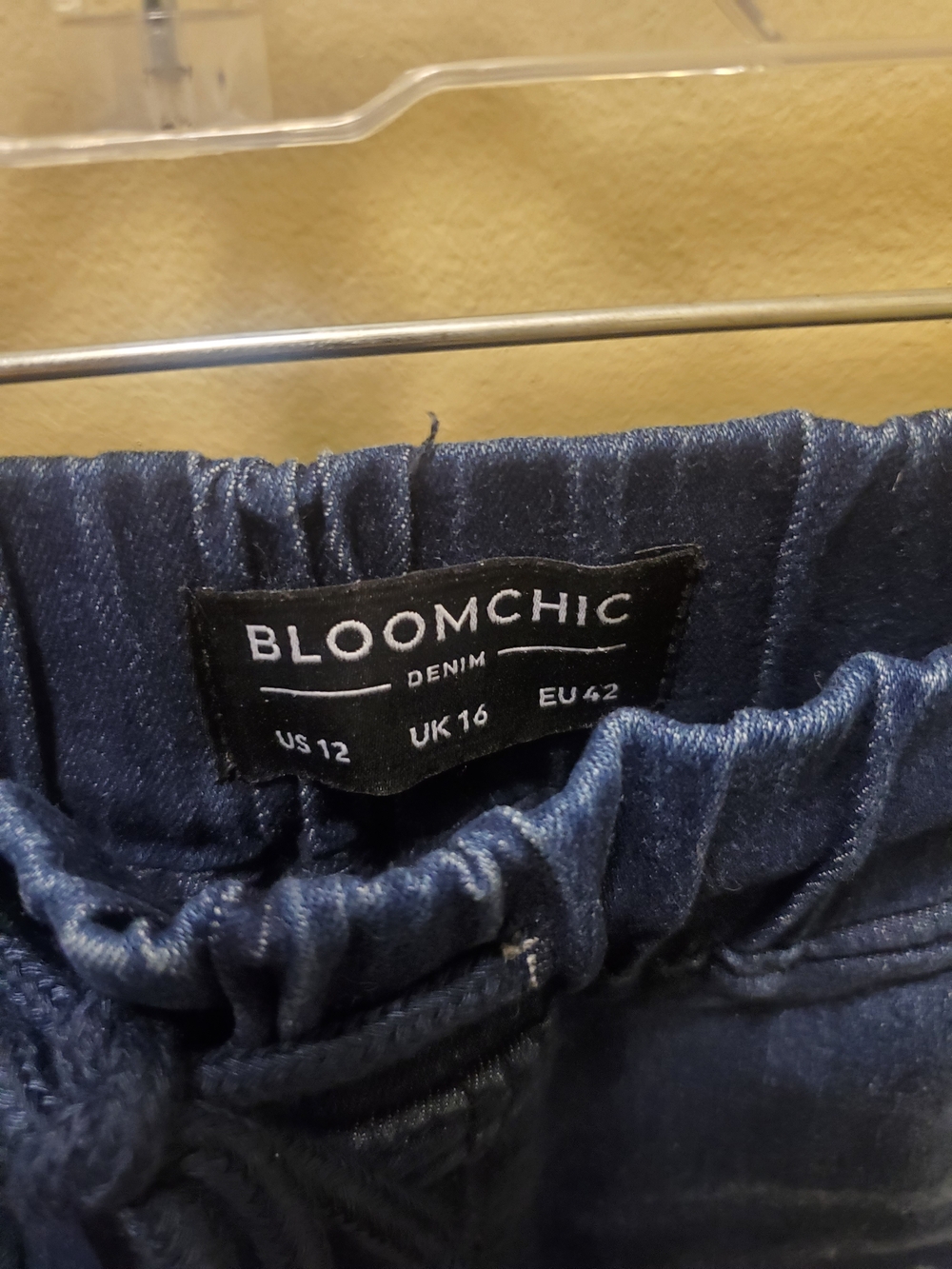 BloomChic Navy Drawstring Rolled-Hem Denim Shorts - Picture 2 of 2